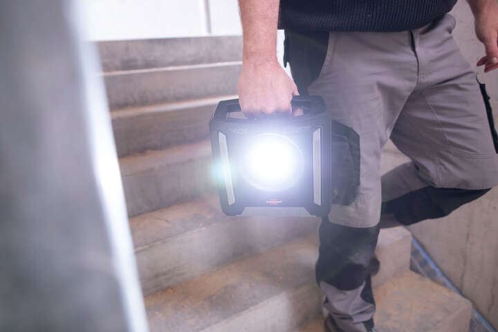 brennenstuhl Multi Battery LED Baustrahler 4500 lm IP65